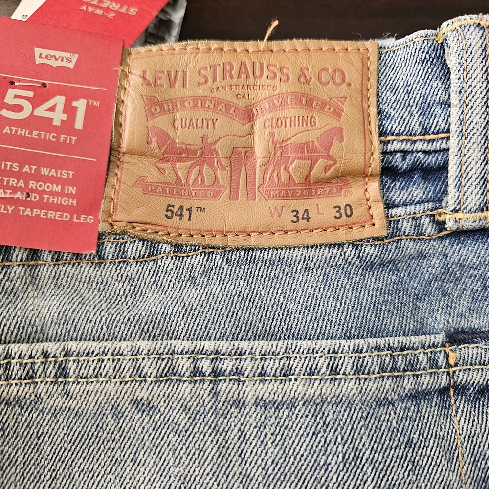 Men's Levi's - Picture 5 of 5
